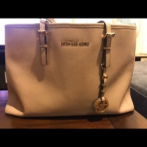 Michael Kors Tote!